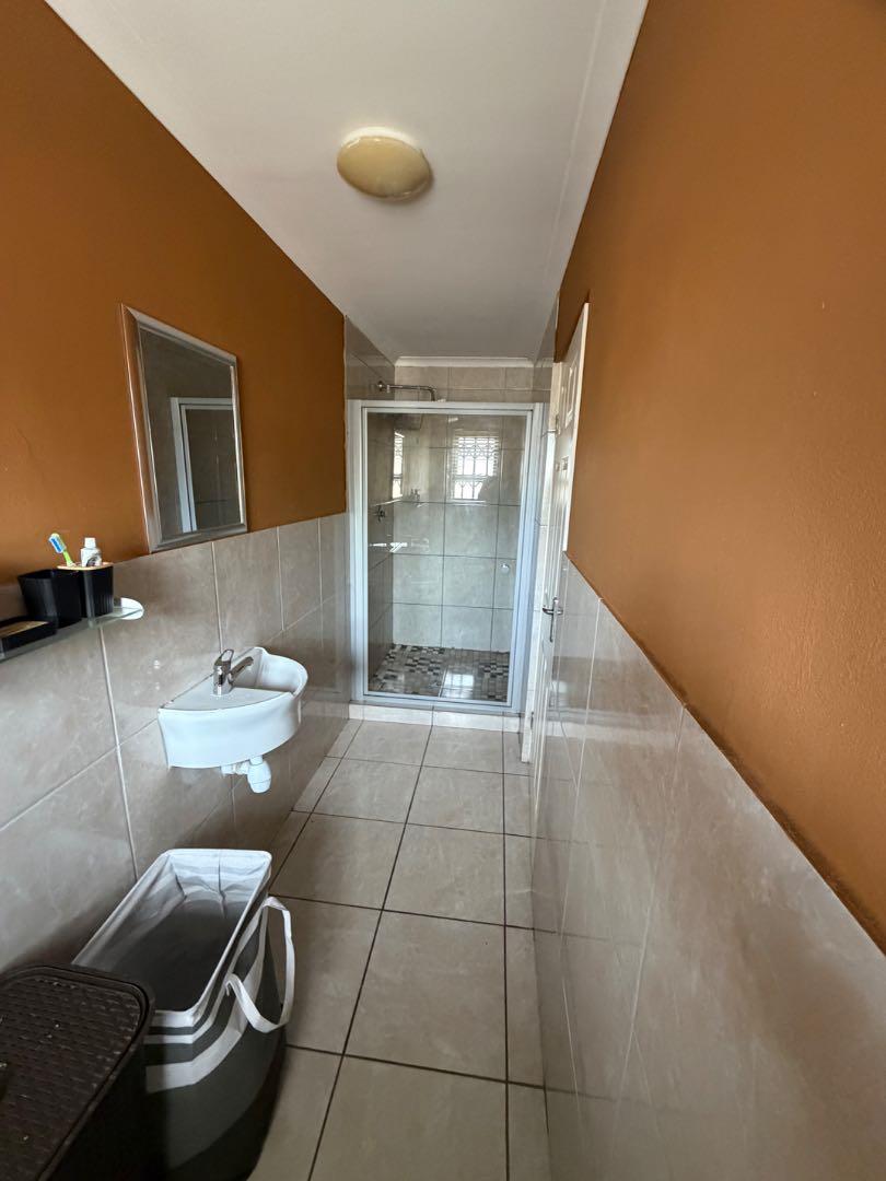 5 Bedroom Property for Sale in Elim Western Cape